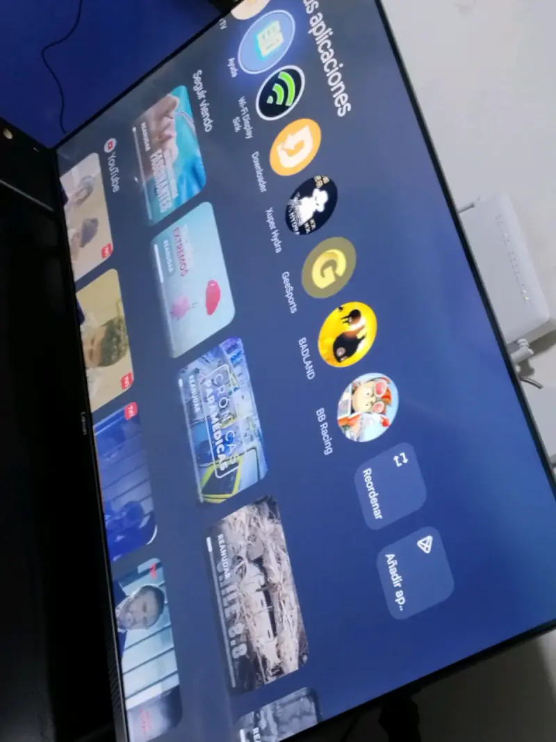 Smart TV Caixun 43 pulgadas con soporte/ NUEVO - 2