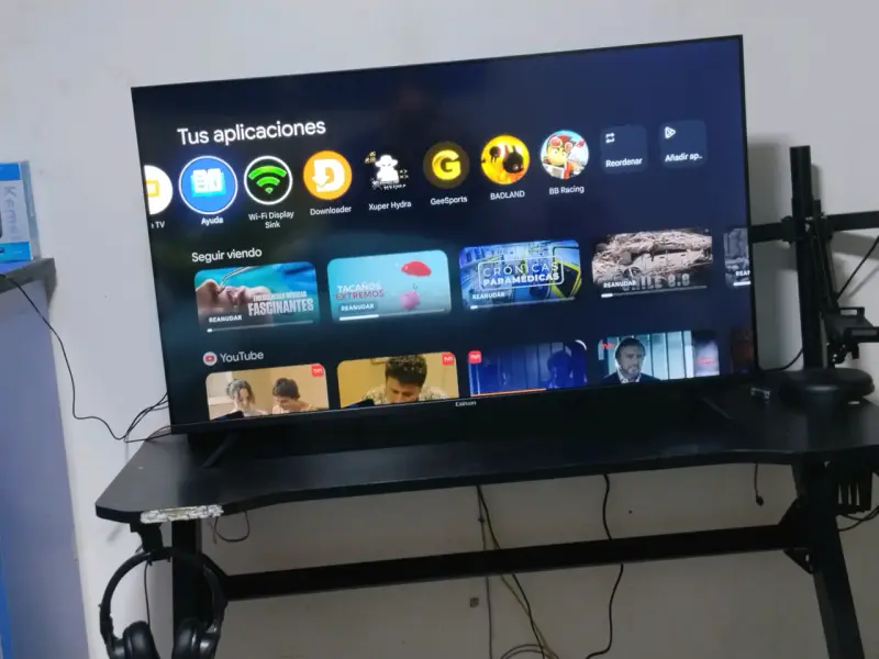 Smart TV Caixun 43 pulgadas con soporte/ NUEVO - 3