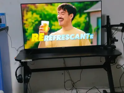 Smart TV Caixun 43 pulgadas con soporte/ NUEVO - miniatura 4