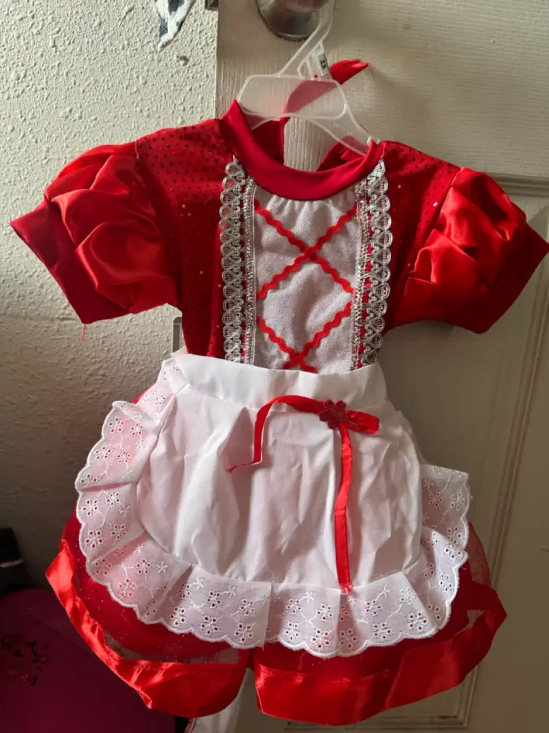 Disfraz de niña estilo tradicional caparucita roja - 1