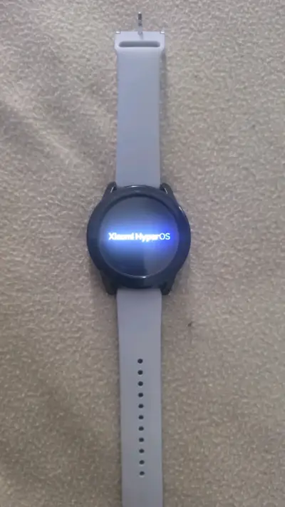 Smartwatch Xiaomi con HyperOS y cargador - miniatura 1