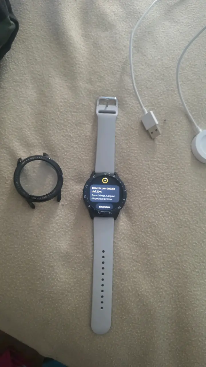 Smartwatch Xiaomi con HyperOS y cargador - 2