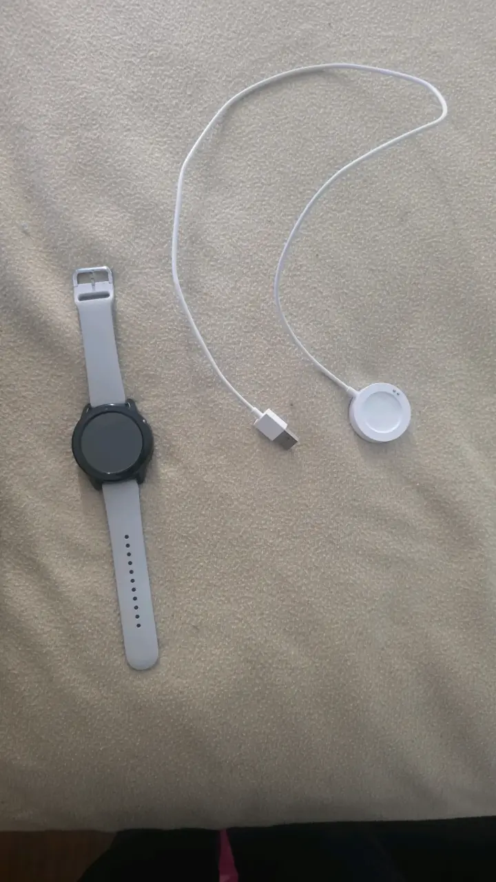 Smartwatch Xiaomi con HyperOS y cargador - 3