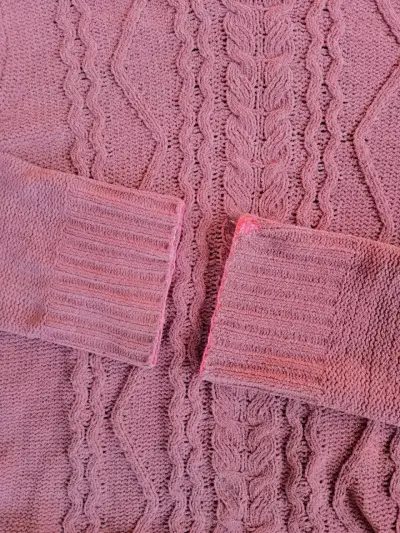 Suéter rosado para mujer - miniatura 4