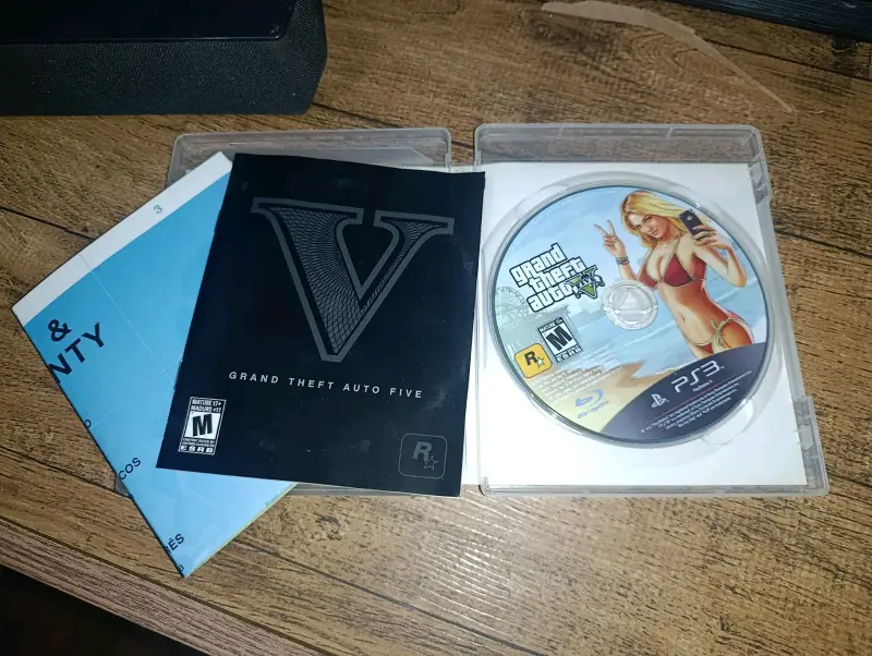 Grand Theft Auto V PS3 Usado - 3