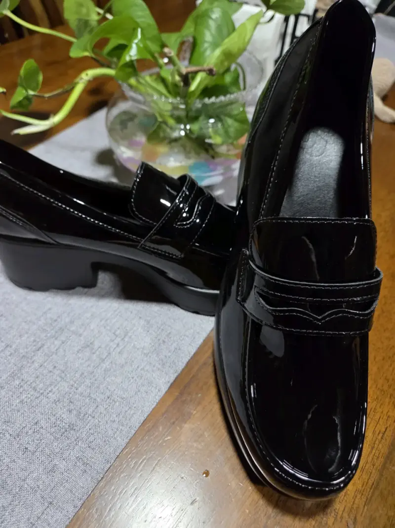 Zapatos de charol negros con plataforma - 2