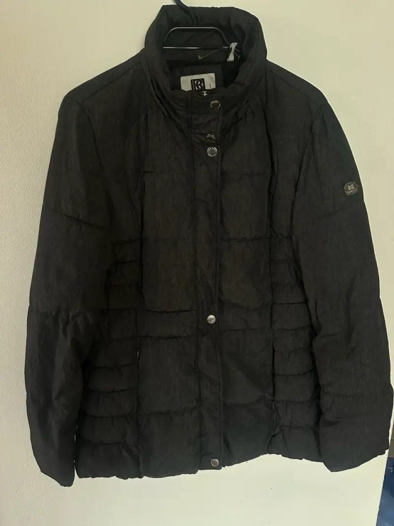 Chaqueta acolchada negra - 1