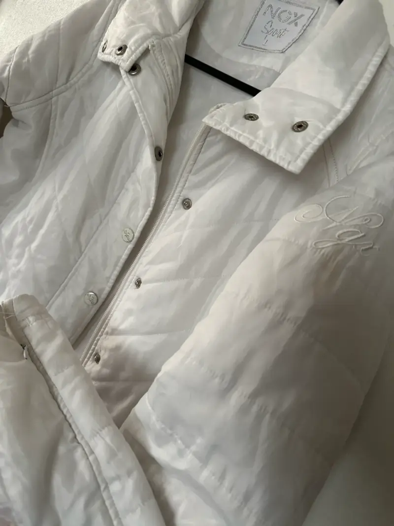 Chaqueta blanca acolchada NGX Sport para mujer - 4