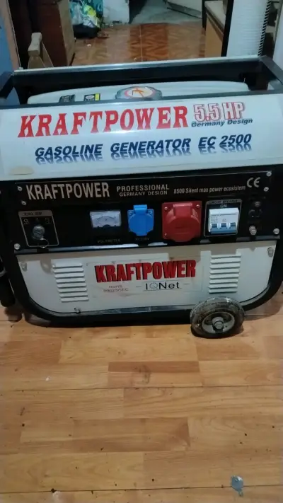 Generador a gasolina Kraftpower 5.5 HP EC 2500 - miniatura 1