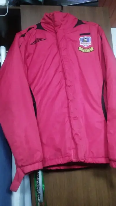 Chaqueta Roja Umbro Colo-Colo Oficial - miniatura 1