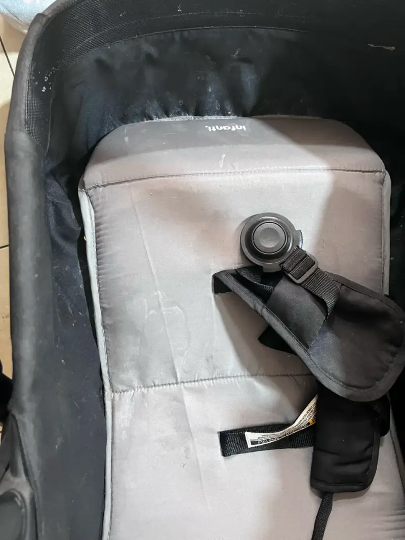 Coche de bebé Infanti negro con manillar ajustable - 3