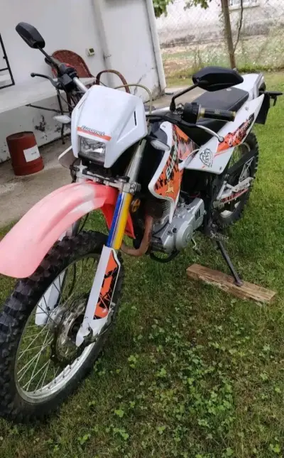 Moto Euromot GXT 250cc para Enduro - miniatura 3