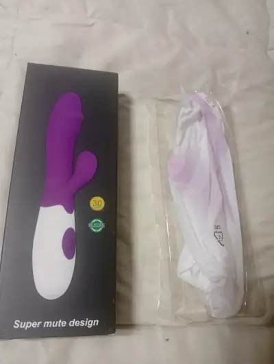 Set de juguetes íntimos con vibrador y accesorios - miniatura 2