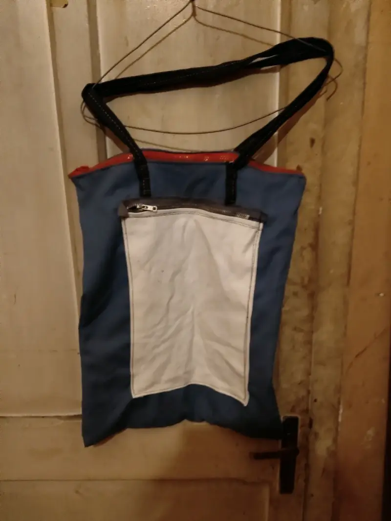 Bolso tote de tela con bolsillo frontal