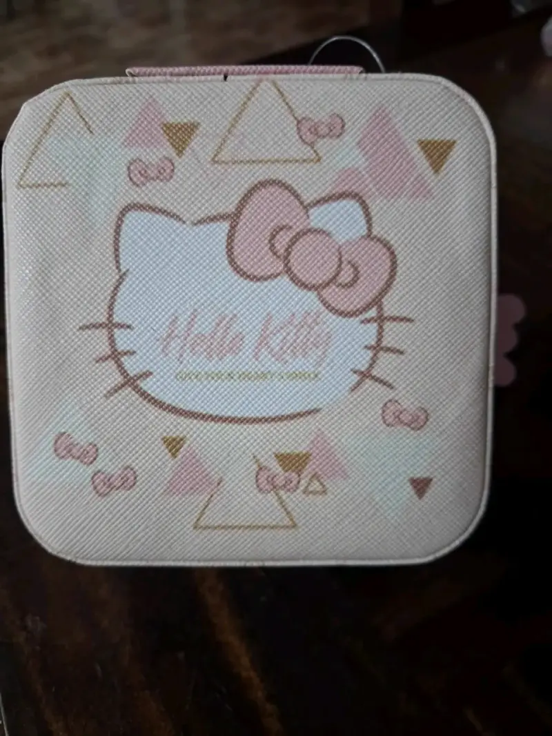 Set de neceseres Minnie Mouse y estuche Hello Kitty - 3