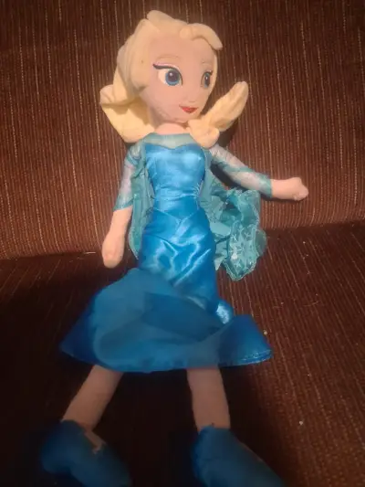 Muñeca de peluche Elsa Frozen azul - miniatura 2