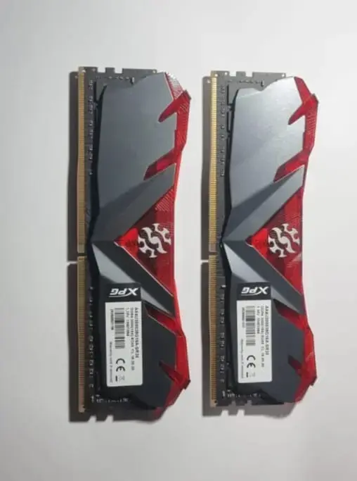 Memoria RAM XPG DDR4 8GB 3200MHz - 2