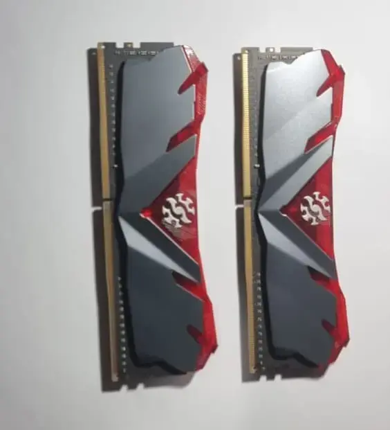 Memoria RAM XPG DDR4 8GB 3200MHz - 3