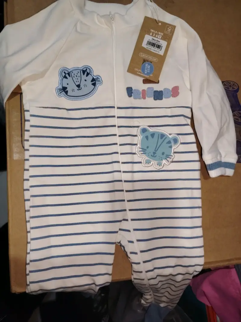 Chaqueta amarilla para bebé con capucha y forro polar - 3