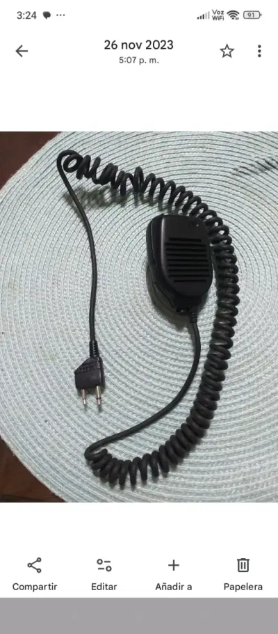 Micrófono de mano con cable espiral - miniatura 2