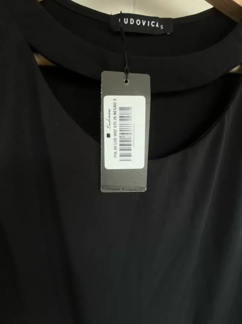 Blusa sin mangas negra Ludovica - 3