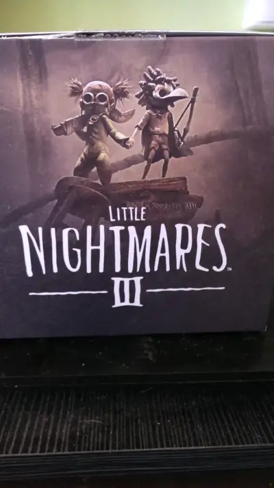 Little Nightmares III Mirror Edition para PS5 - miniatura 3
