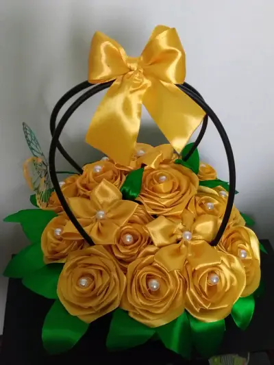 Ramo Floral Decorativo amarillo - miniatura 1