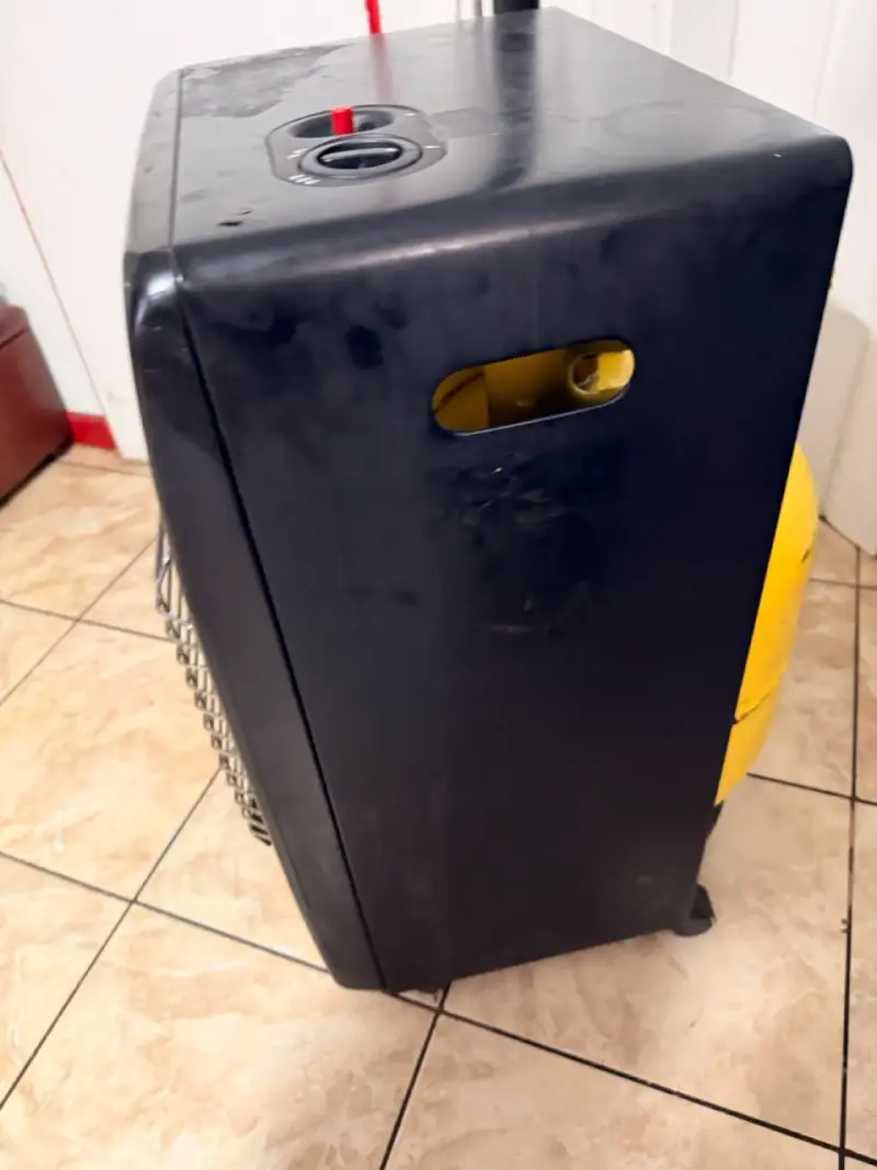 Estufa a gas Beghelli sin cilindro incluido - 3