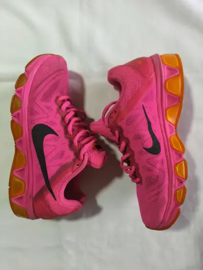 Zapatillas deportivas Nike rosas para mujer - miniatura 1