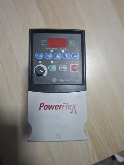 Variador de frecuencia Allen-Bradley PowerFlex 22A - miniatura 2