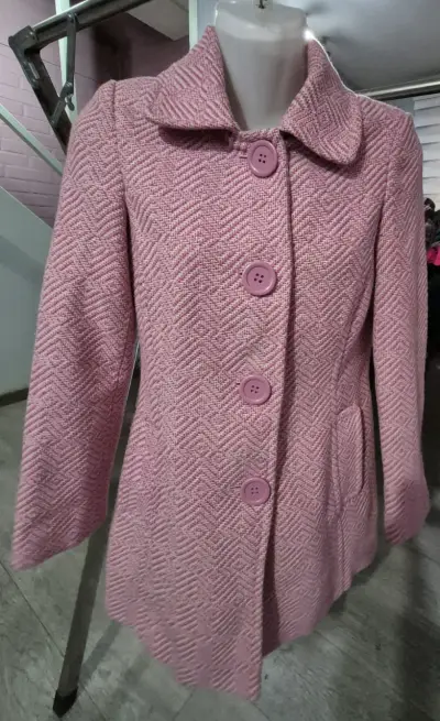 Abrigo rosa de lana para mujer - miniatura 1