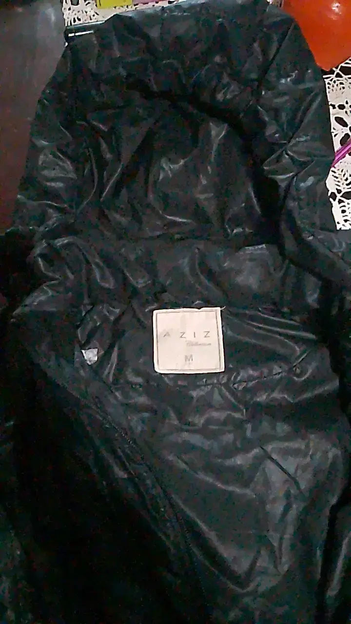 Chaqueta negra con capucha Aziz talla M - 3