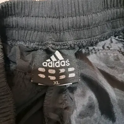Pantalones cortos deportivos Adidas negros - miniatura 6