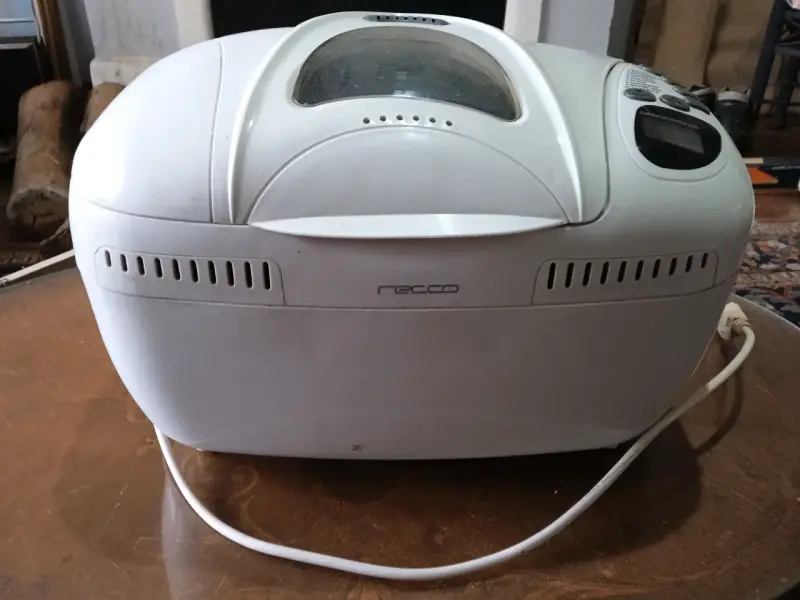 Máquina de Pan Recco Blanca con Funciones Variadas - 1