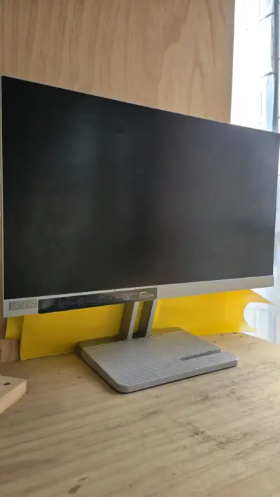Monitor Lenovo ROTO - miniatura 1