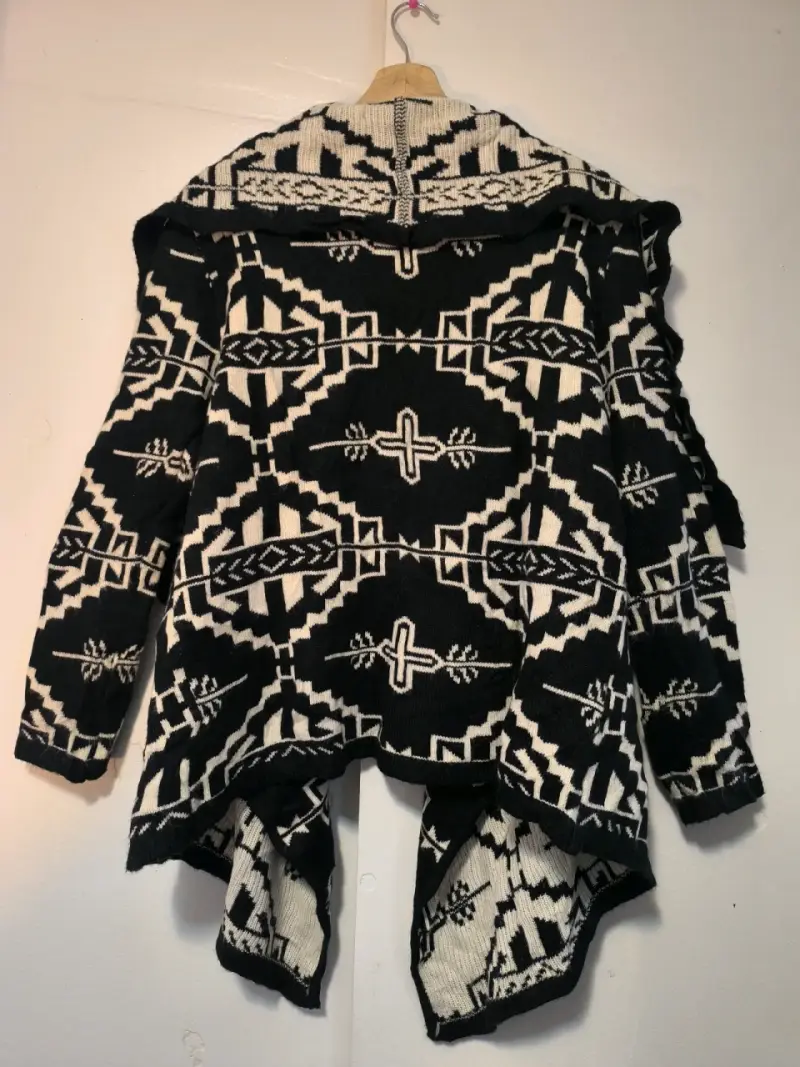 Cardigan étnico blanco y negro Forever 21 - 3