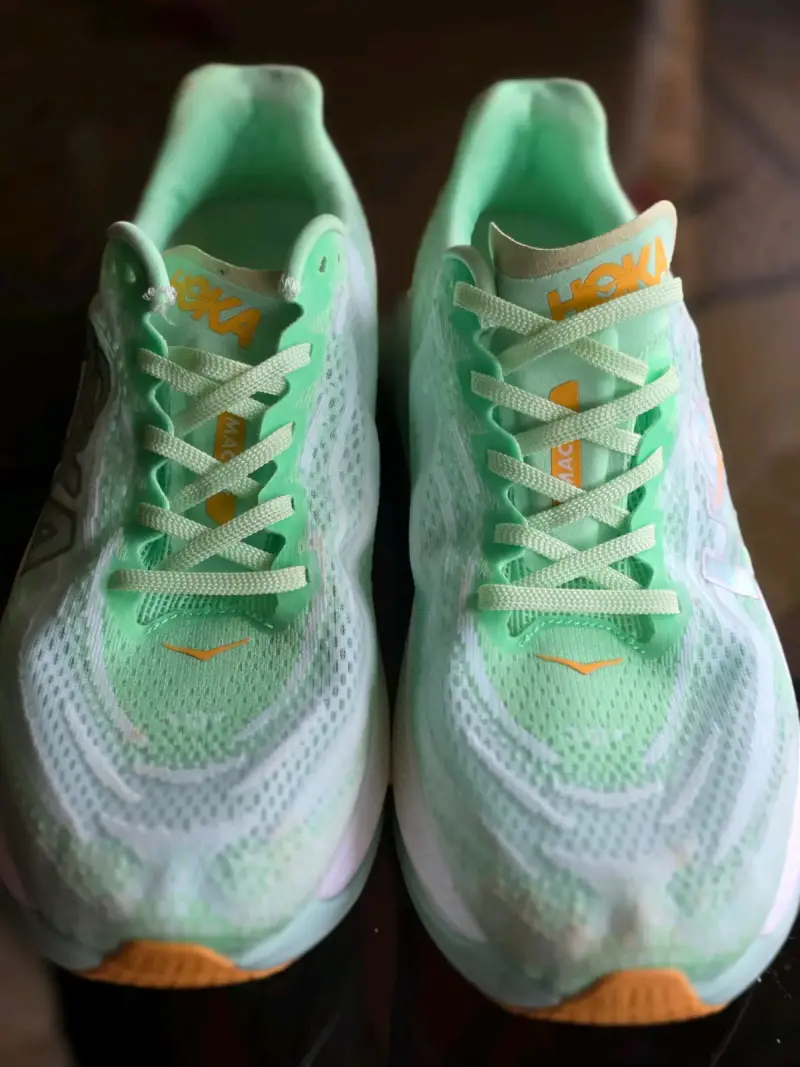 Zapatillas deportivas Hoka verdes para running n45 - 2