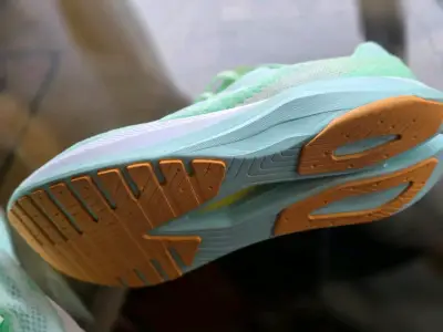 Zapatillas deportivas Hoka verdes para running n45 - miniatura 4