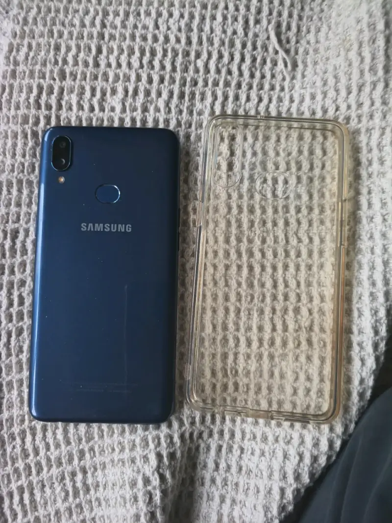 Samsung Galaxy A10s en buen estado - 5