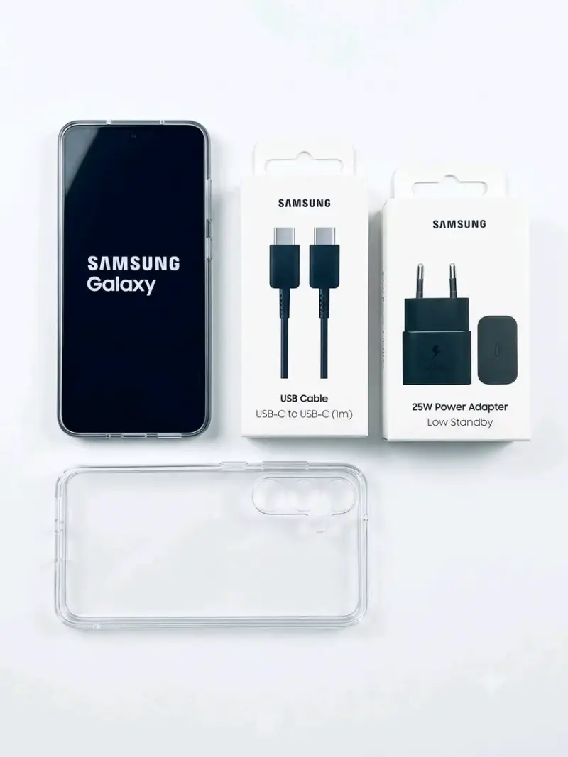 Smartphone Samsung Galaxy con accesorios - 2