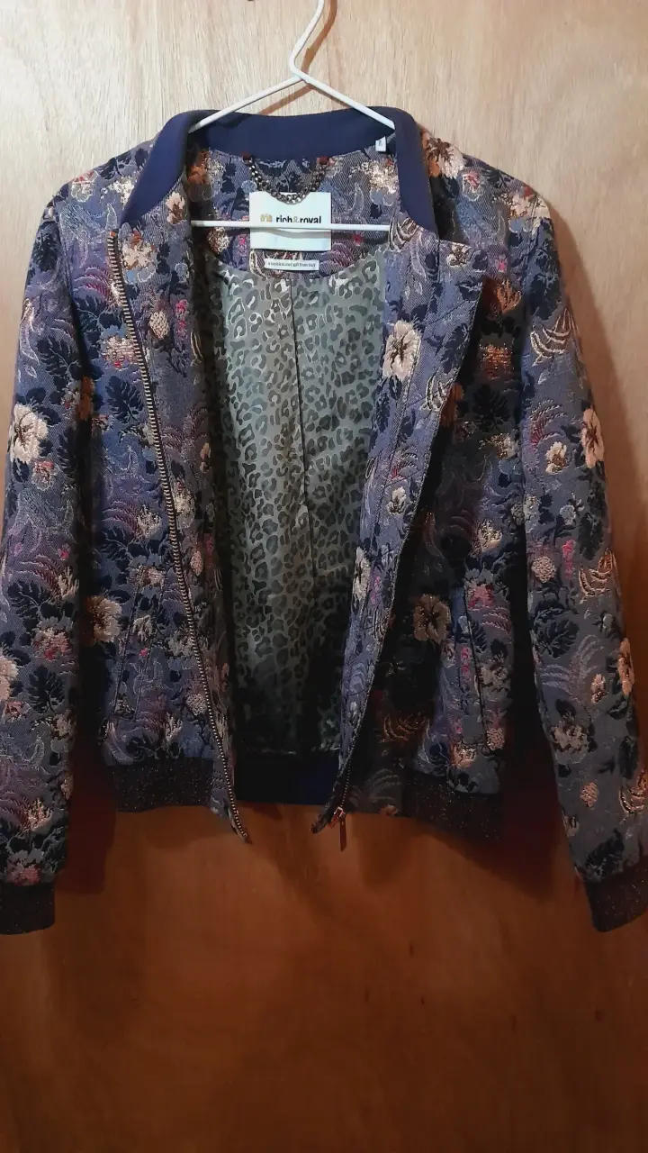 Chaqueta bomber floral para mujer - 2