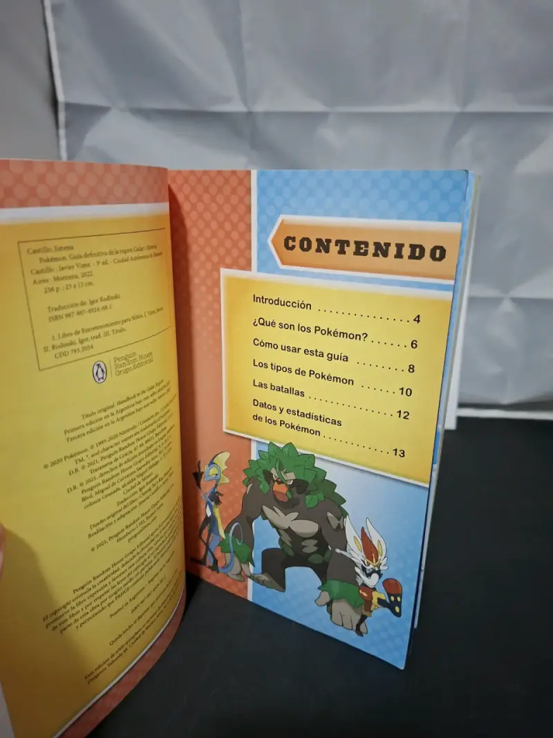 Guía Oficial Pokémon Espada y Escudo Región Galar - 2