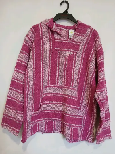 Poncho mexicano rosa con capucha - miniatura 1
