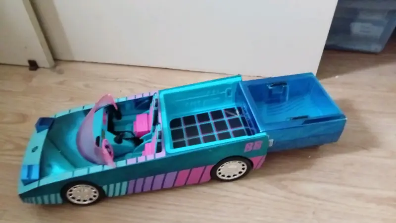 Auto convertible de muñecas L.O.L - 2