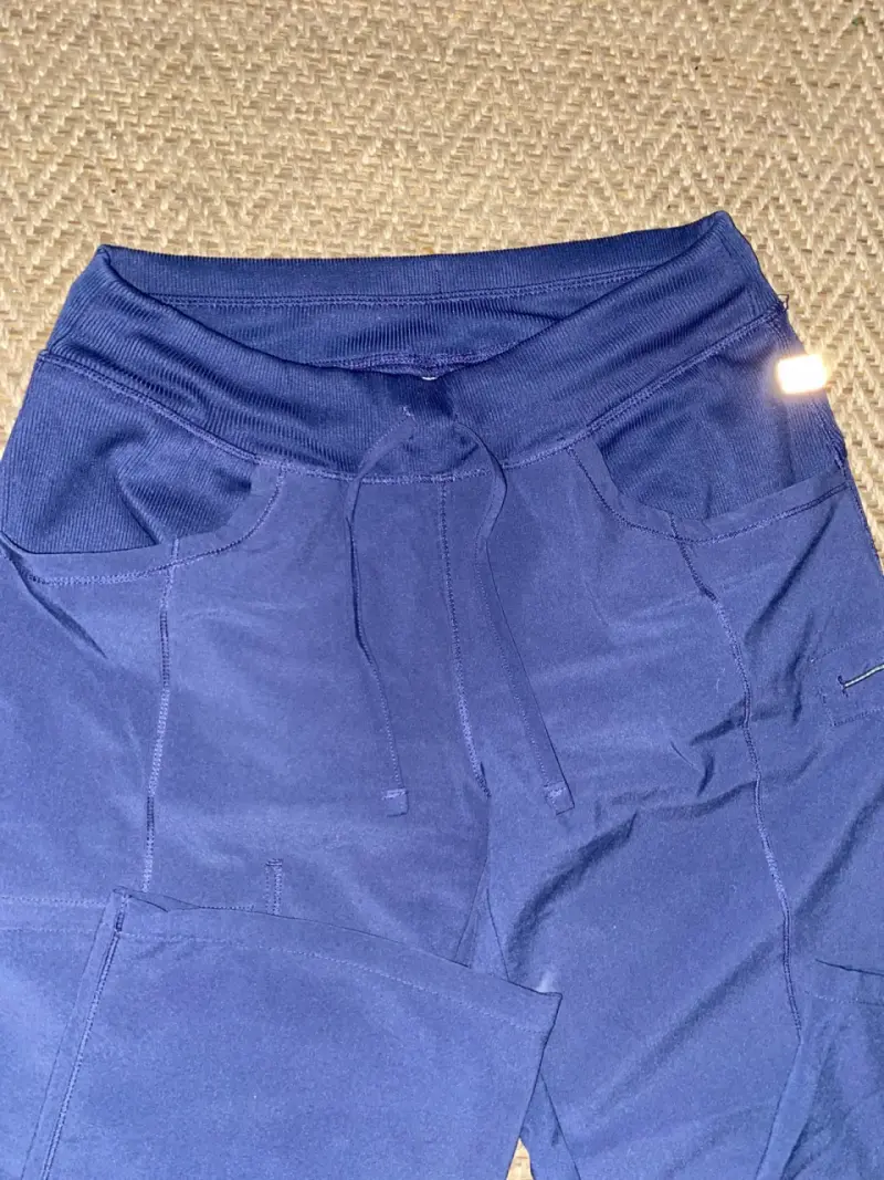 Pantalones clínico  azul marino con bolsillos - 2