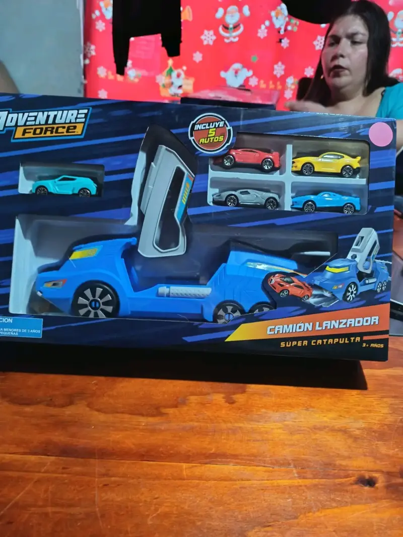 Camión lanzador con 5 autos Adventure Force