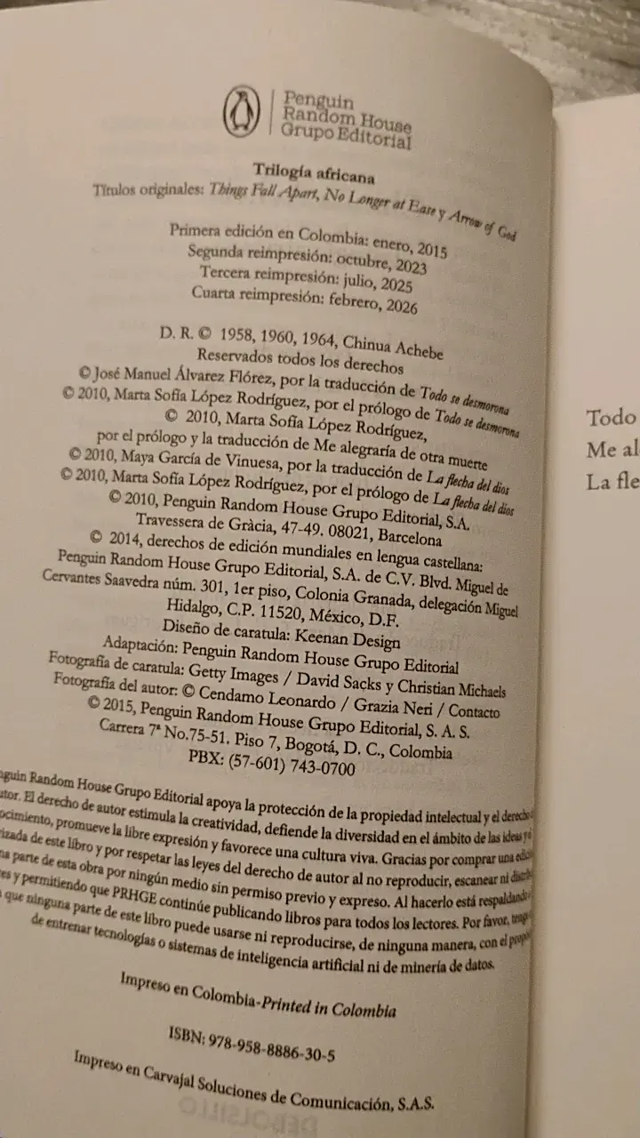 Libro Trilogía Africana de Chinua Achebe - 6