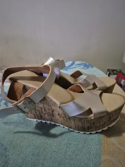 Sandalias de cuña plateadas para mujer - miniatura 3