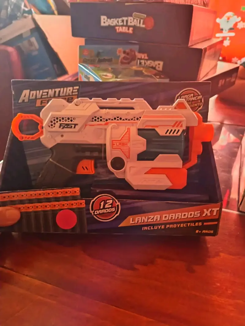 Lanzador de dardos Adventure Force XT con 12 proye - 1