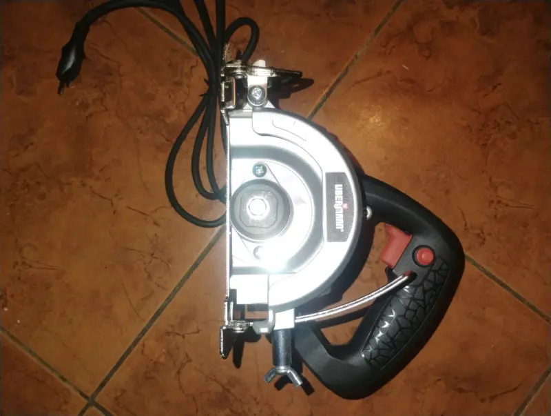 Cortadora de Mármol Ubermann 1400W Modelo 6113 - 3